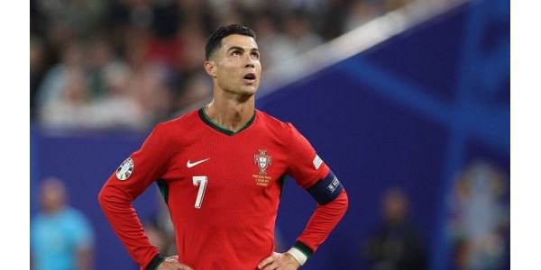 CRISTIANO RONALDO osallistui kaikkiin Portugalin joukkueen otteluihin